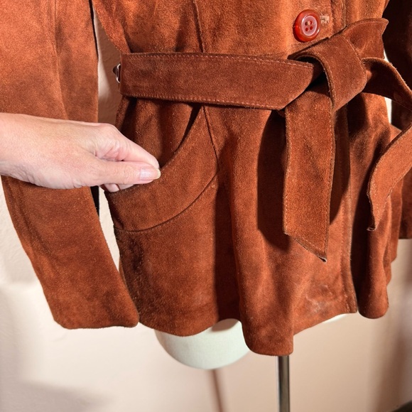 Vintage 1970’s Learsi Burgundy Suede Leather Mod Wrap waist Belted Jacket - Picture 3 of 17